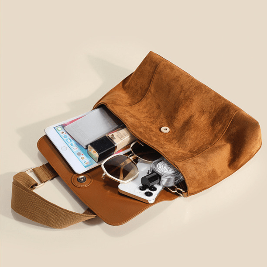 Casual Bag - Stylish and Versatile - Durable Material - Everyday Essential