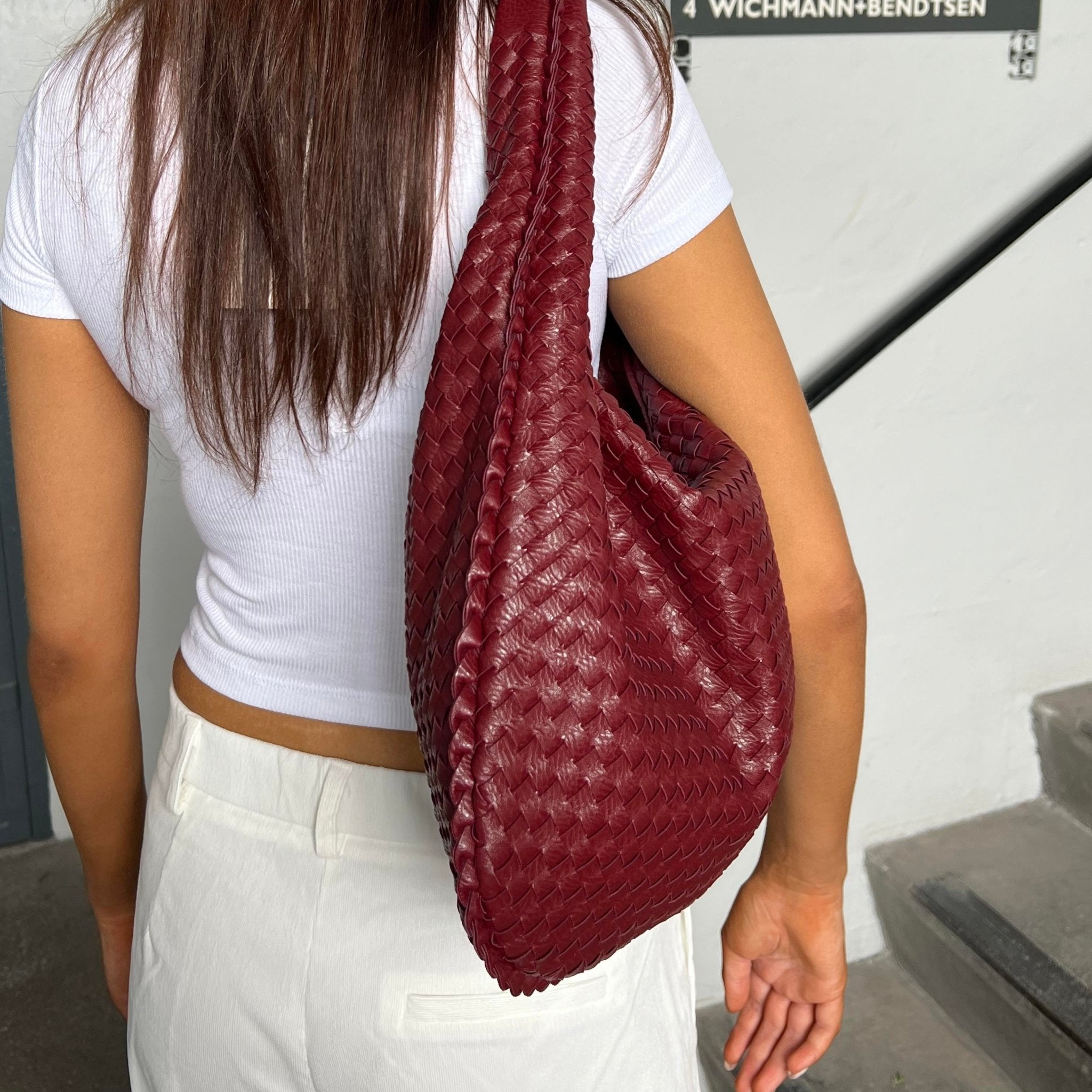 Woven Bag - Stylish and Durable - Perfect for Everyday Use