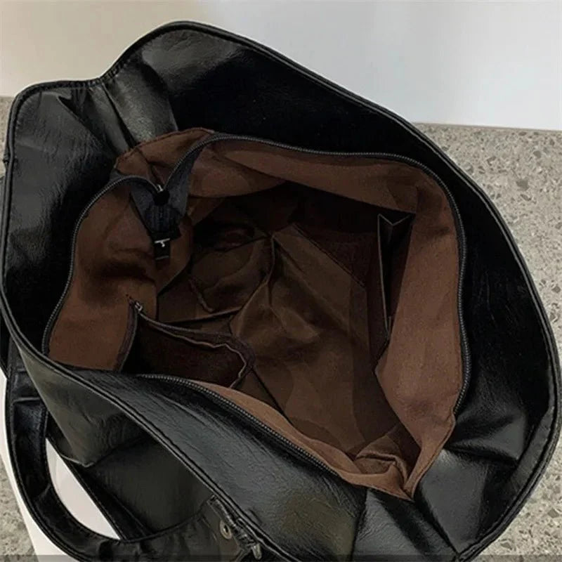 Vegan Leather Handbag - Stylish, Eco-Friendly Tote - Sustainable Fashion Accessory