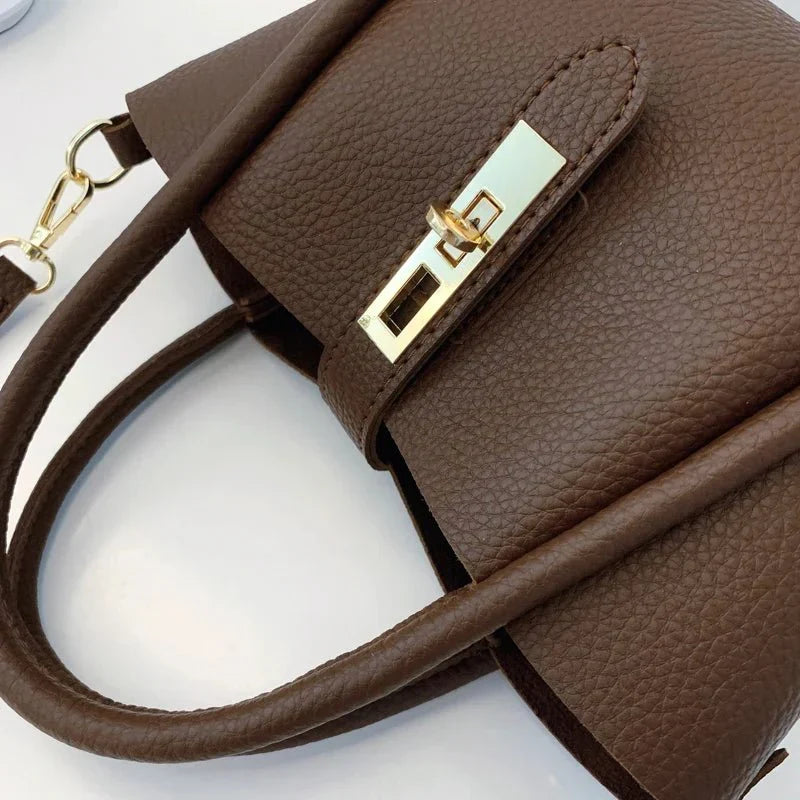 Mini Bag - Stylish Vegan Leather - Trendy Handbag for Everyday Use