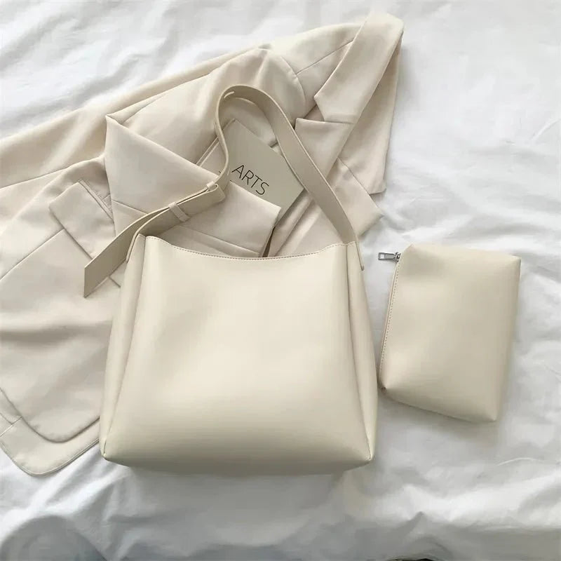 Stylish Leather Bag - Amber Hue - Durable Material - Perfect for Everyday Use