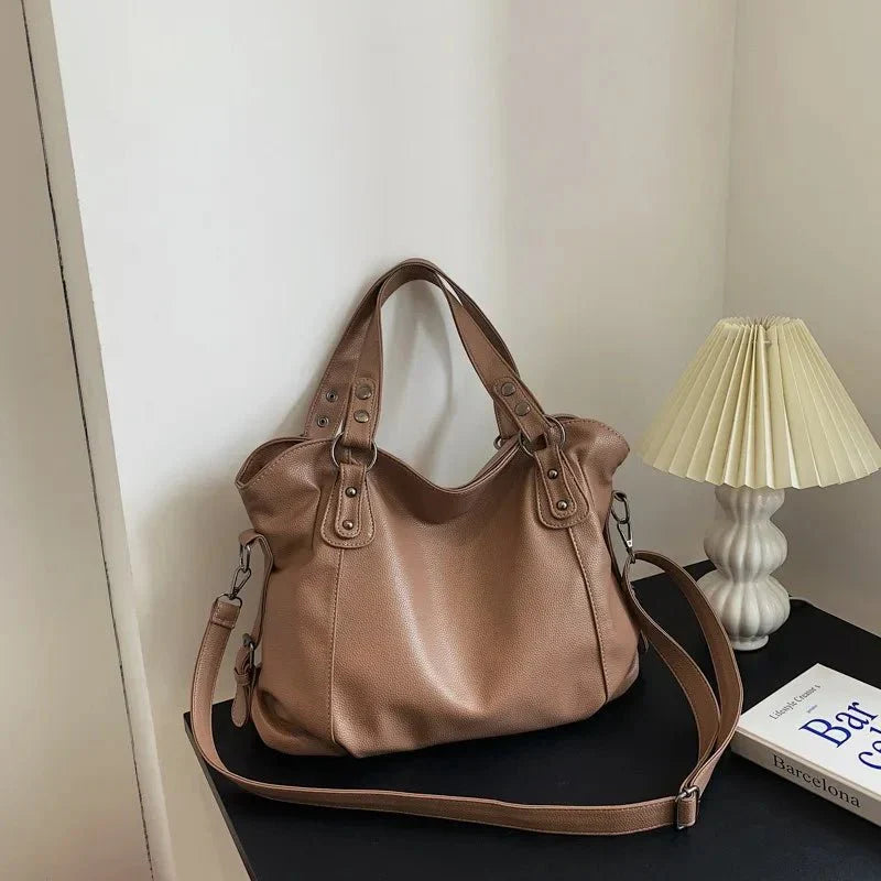 Vegan Leather Handbag - Stylish, Eco-Friendly Tote - Sustainable Fashion Accessory
