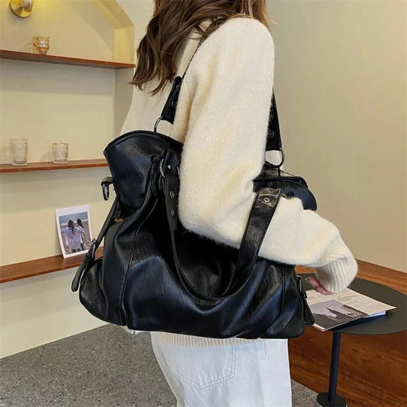 Vegan Leather Handbag - Stylish, Eco-Friendly Tote - Sustainable Fashion Accessory