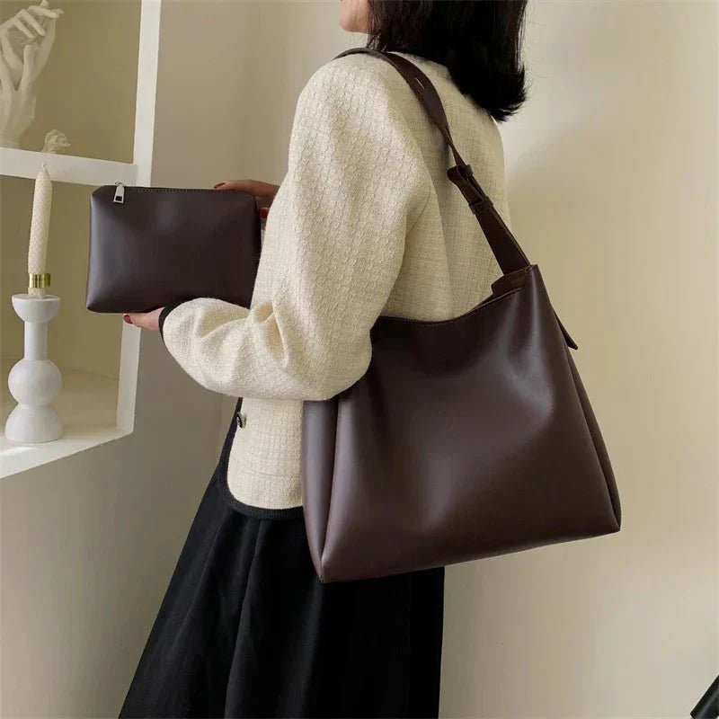 Stylish Leather Bag - Amber Hue - Durable Material - Perfect for Everyday Use